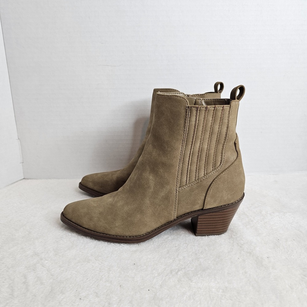 Unisa Suede Ankle Bootie Womens Size 7 Side Zip Taupe